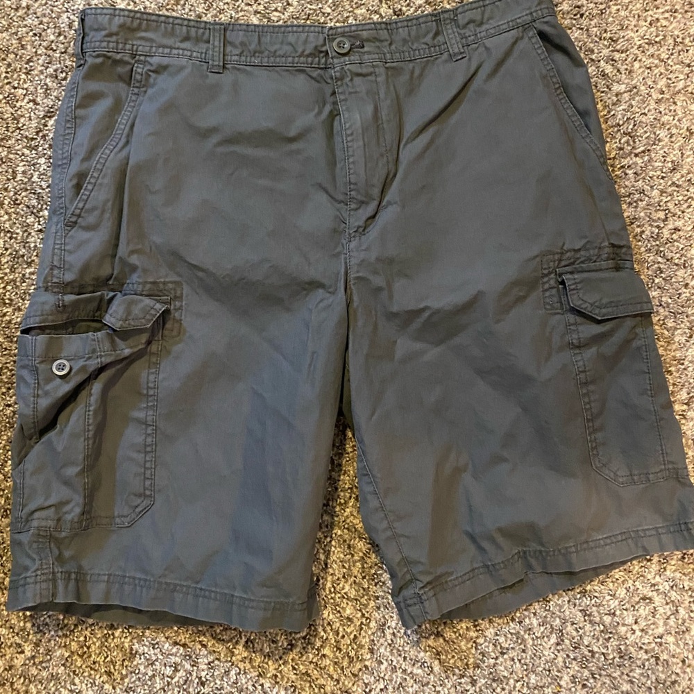 Mens IZOD shorts
